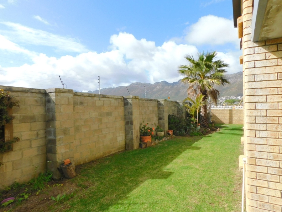 2 Bedroom Property for Sale in Fairview Golf Estate Western Cape